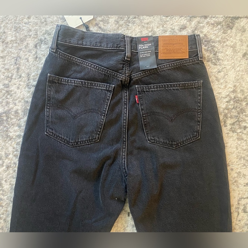 NWT Levi’s 70s High Flare Black Jeans - Picture 9 of 12